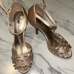Fioni Night Gold and rhinestone heels.🥂